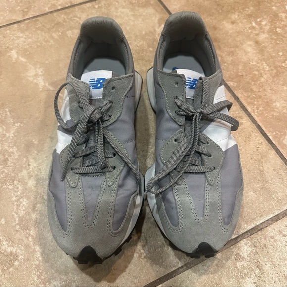 New Balance 327 - Picture 2 of 5